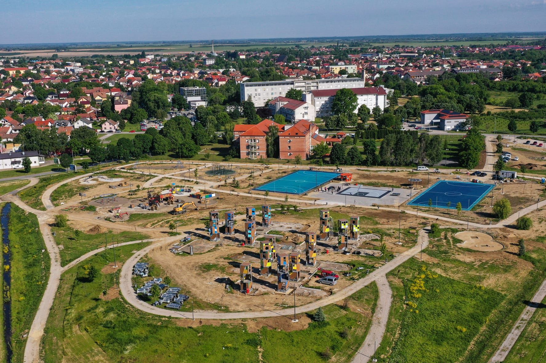 Vinkovci otvaraju najveće igralište u Hrvatskoj, očekuju vas sportska natjecanja, radionice i koncert Grše!